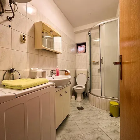 Toni Privlacka 32 * Zára