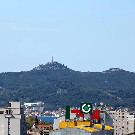 Apartman Toni Privlacka 32 *