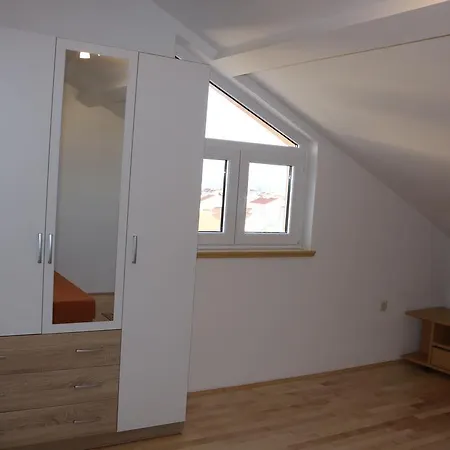 Apartman Toni Privlacka 32 Zára