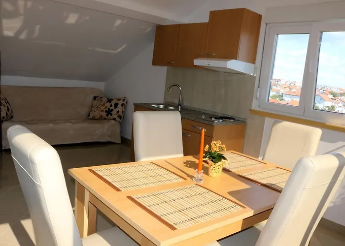 Apartment Toni Privlacka 32 *