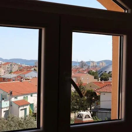 Apartment Toni Privlacka 32 *