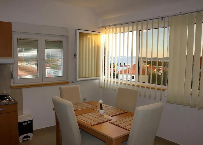 Toni Privlacka 32 * زادار